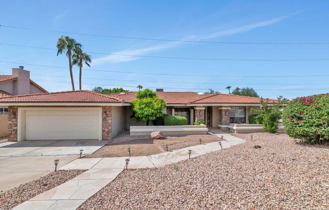 15620 N 8th St Phoenix, AZ 85022