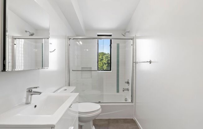 2 beds, 2 baths, 1,008 sqft, $2,795, Unit 316