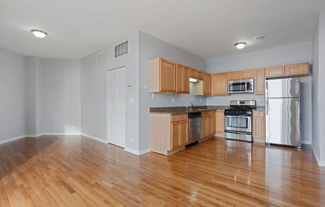 1 bed, 1 bath, 544 sqft, $2,000, Unit 305