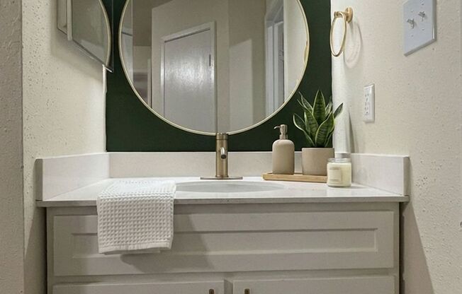 2 beds, 2 baths, 967 sqft, $1,299