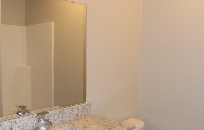 2 beds, 2 baths, 1,052 sqft, $1,045, Unit 72