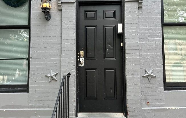 2125 1/2 McCulloh St