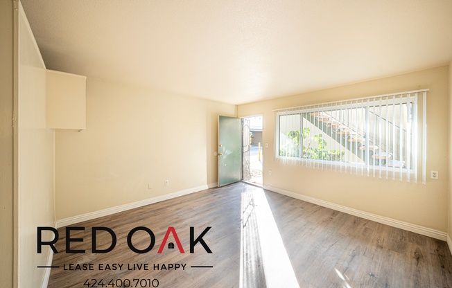 4900 CLAIR DE AVE
