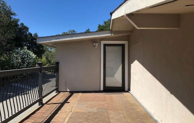 Private ADU with Patio & Panoramic Views of Palo Alto Hills
