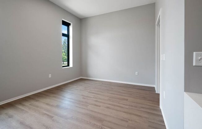 Studio, 1 bath, 390 sqft, $1,025, Unit 1226