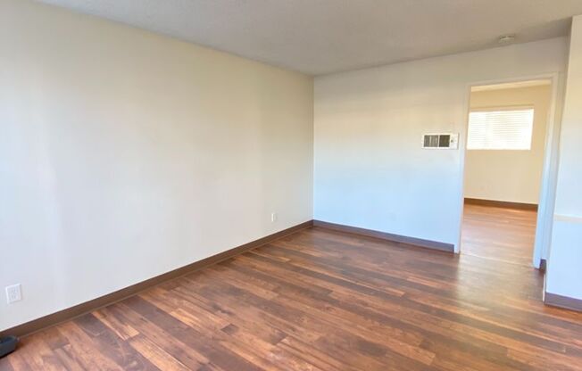 1 bed, 1 bath, 610 sqft, $1,800, Unit F09