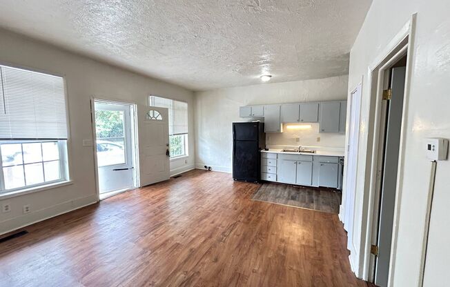 1 bed, 1 bath, 574 sqft, $950