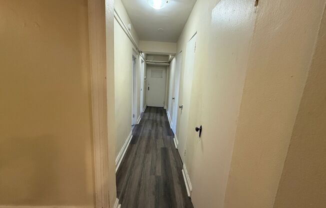 1 bed, 1 bath, $975, Unit 3
