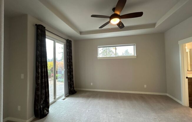 3 beds, 2 baths, $2,595