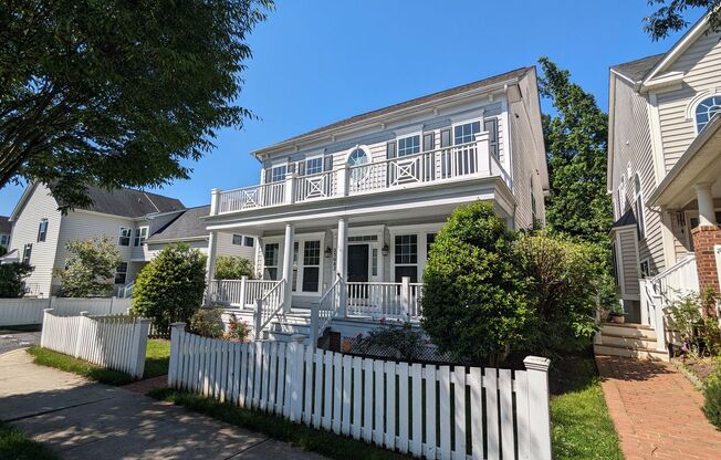 Impeccably maintained SFH in Clarksburg ready for you before the holidays!