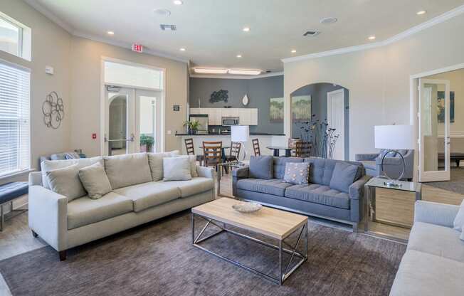 Versant Place Apartments - resident lounge area