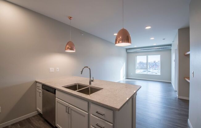 1 bed, 1 bath, 727 sqft, $1,225, Unit 420