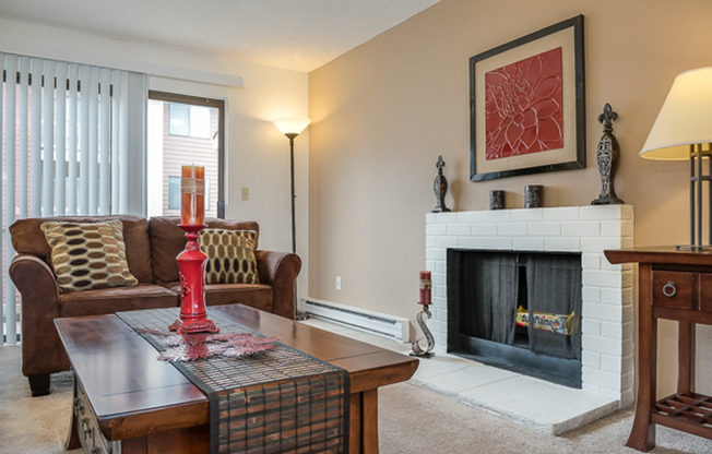 1 bed, 1 bath, 780 sqft, $1,399, Unit W204