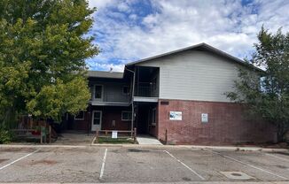 $0 DEPOSIT OPTION!!! OLDE TOWN ARVADA, 3 BED 1 BATH, FIRST FLOOR, WITH STORAGE AND OFF STREET PARKING!