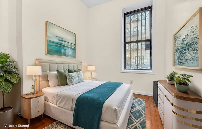 541 W 158 ST