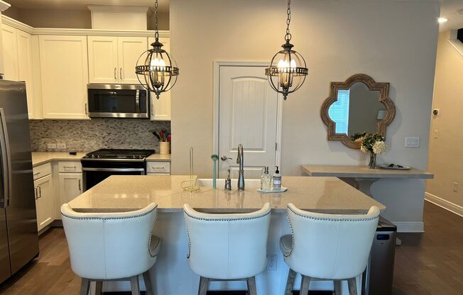 115 N Arrawana Ave #7