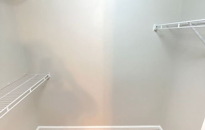 2 beds, 2 baths, 1,055 sqft, $1,200, Unit 5102