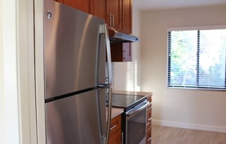 1 bed, 1 bath, 750 sqft, $2,600, Unit 18