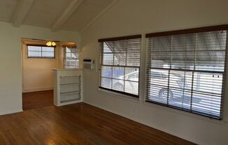 Kester Ave, 5069-5071