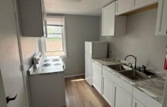 5036 S. 92nd St