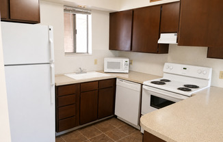 2 beds, 1 bath, 864 sqft, $1,195, Unit Unit 10