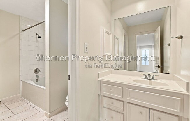 2 beds, 1.5 baths, 1,230 sqft, $2,075
