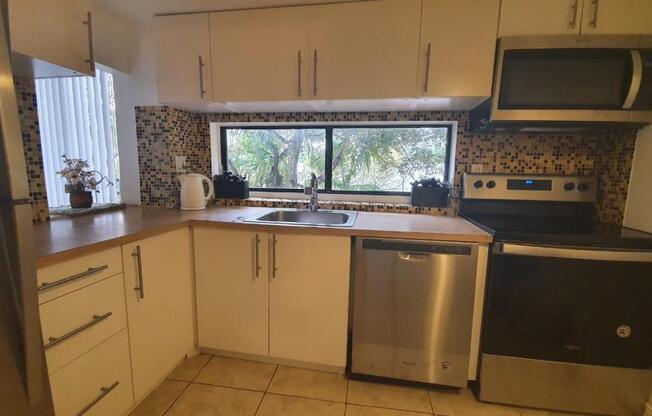 1 bed, 2 baths, 767 sqft, $1,890, Unit # 316
