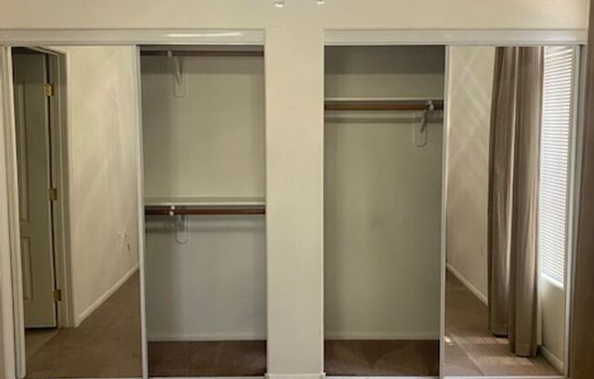 2 beds, 2 baths, $1,795, Unit UNIT 3813