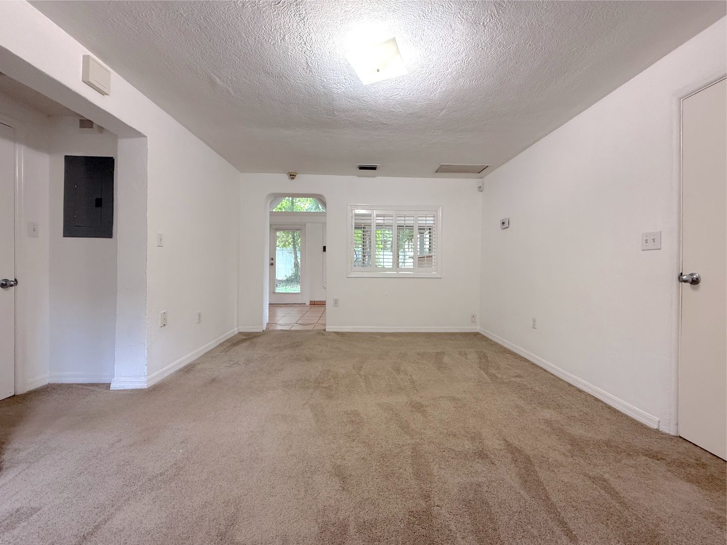 2/2 Home in College Park with lots of character