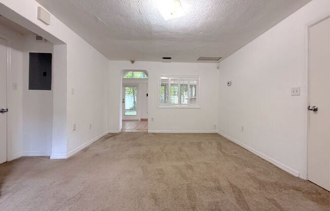 2/2 Home in College Park with lots of character