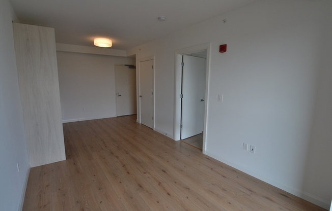 1 bed, 1 bath, 488 sqft, $3,450, Unit 816