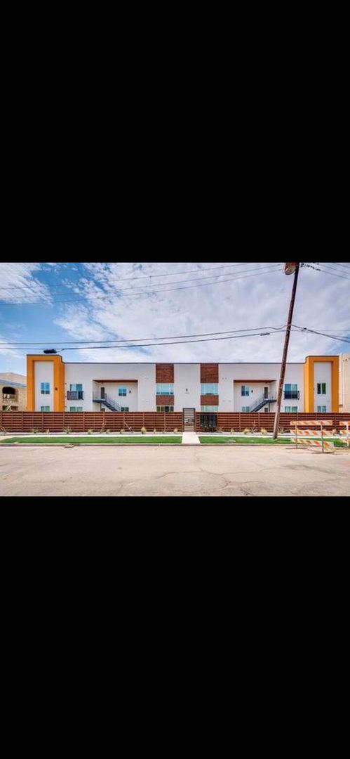 1 bed, 1 bath, 550 sqft, $1,200, Unit 107