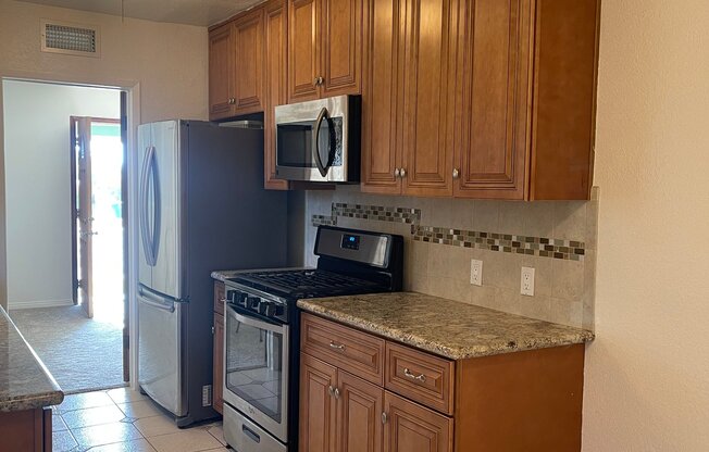 224 S VLY CTR AVE