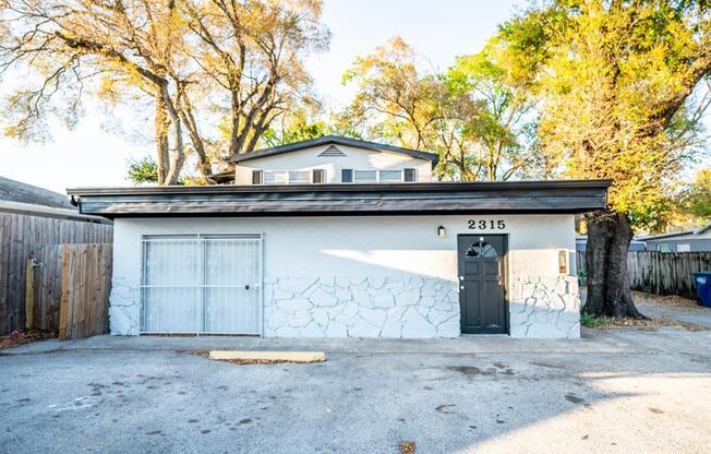 2315 W RIO VIS AVE