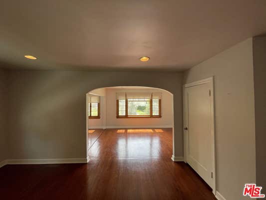 5015 EDGEWOOD PL