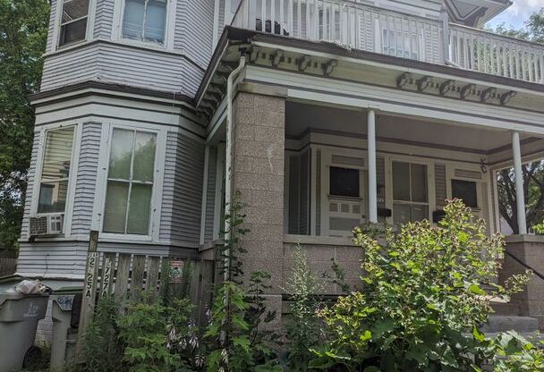 2725 W Mckinley Blvd.