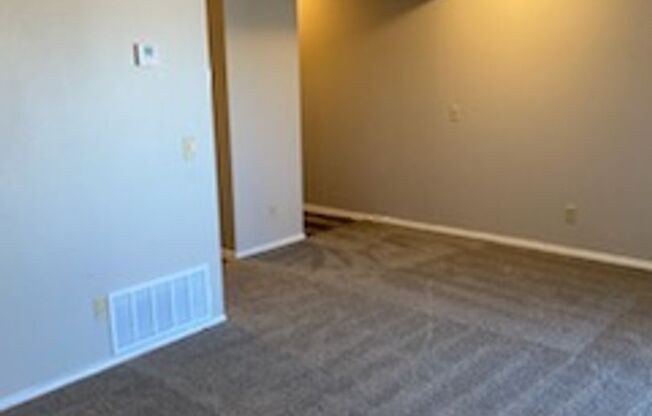 Studio, 1 bath, 520 sqft, $560, Unit 2722-312