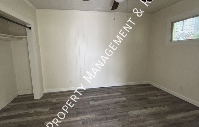 27 MONTCALM AVE