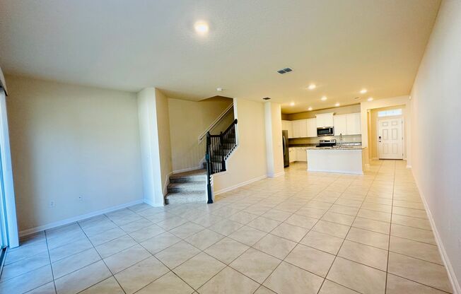 3/2.5 Townhome in Bridgewater Community!