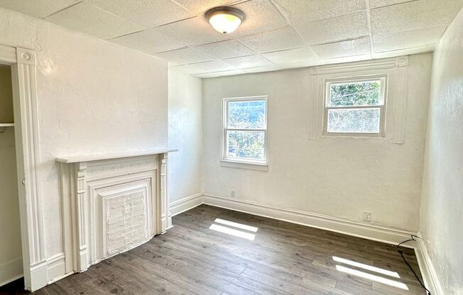 Updated 4 Bed, 1 Bath Home in Hazelwood - Central AC & Heat, Minutes from Downtown - Available Now!