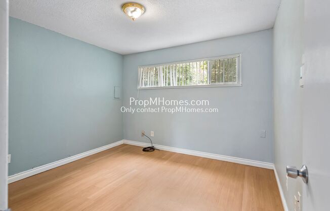 2 beds, 1 bath, $1,499, Unit 12345 SW Hall Blvd - Unit 31