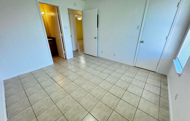 2 beds, 2 baths, $750, Unit Unit D