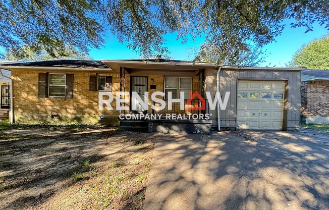 Attached Garage - 3 Bed / 2 Bath - Move in Ready