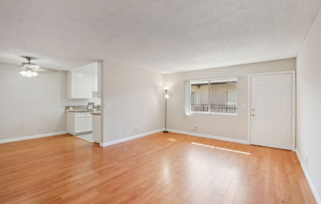 626 E VERDUGO AVE