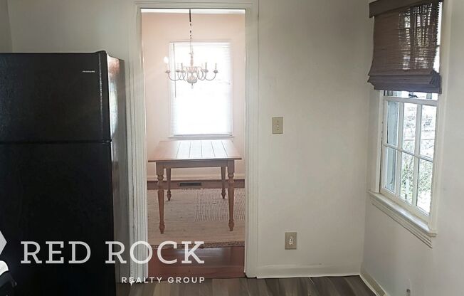 3 beds, 1 bath, $1,600