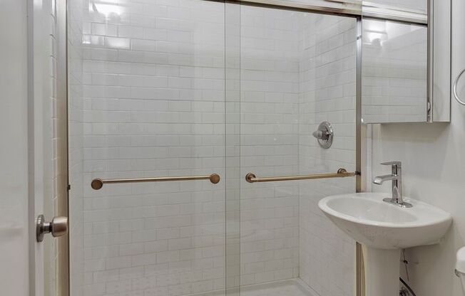 1 bed, 1 bath, 597 sqft, $1,650, Unit 212