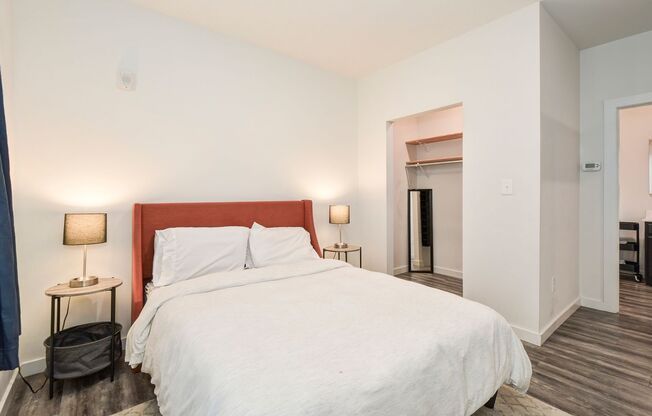 1 bed, 1 bath, 633 sqft, $995, Unit 217