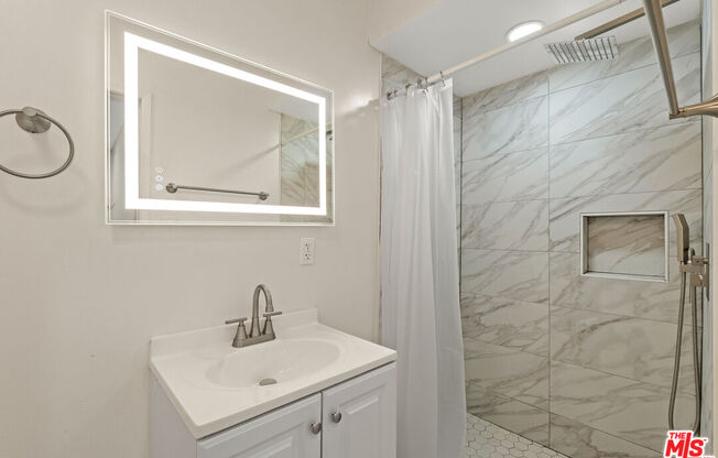 7825 W MANCHESTER AVE