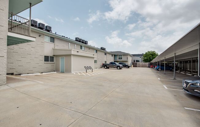 1 bed, 1 bath, 376 sqft, $1,267, Unit 105