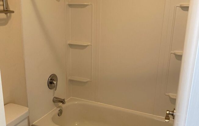 1 bed, 1 bath, 410 sqft, $1,425, Unit 201